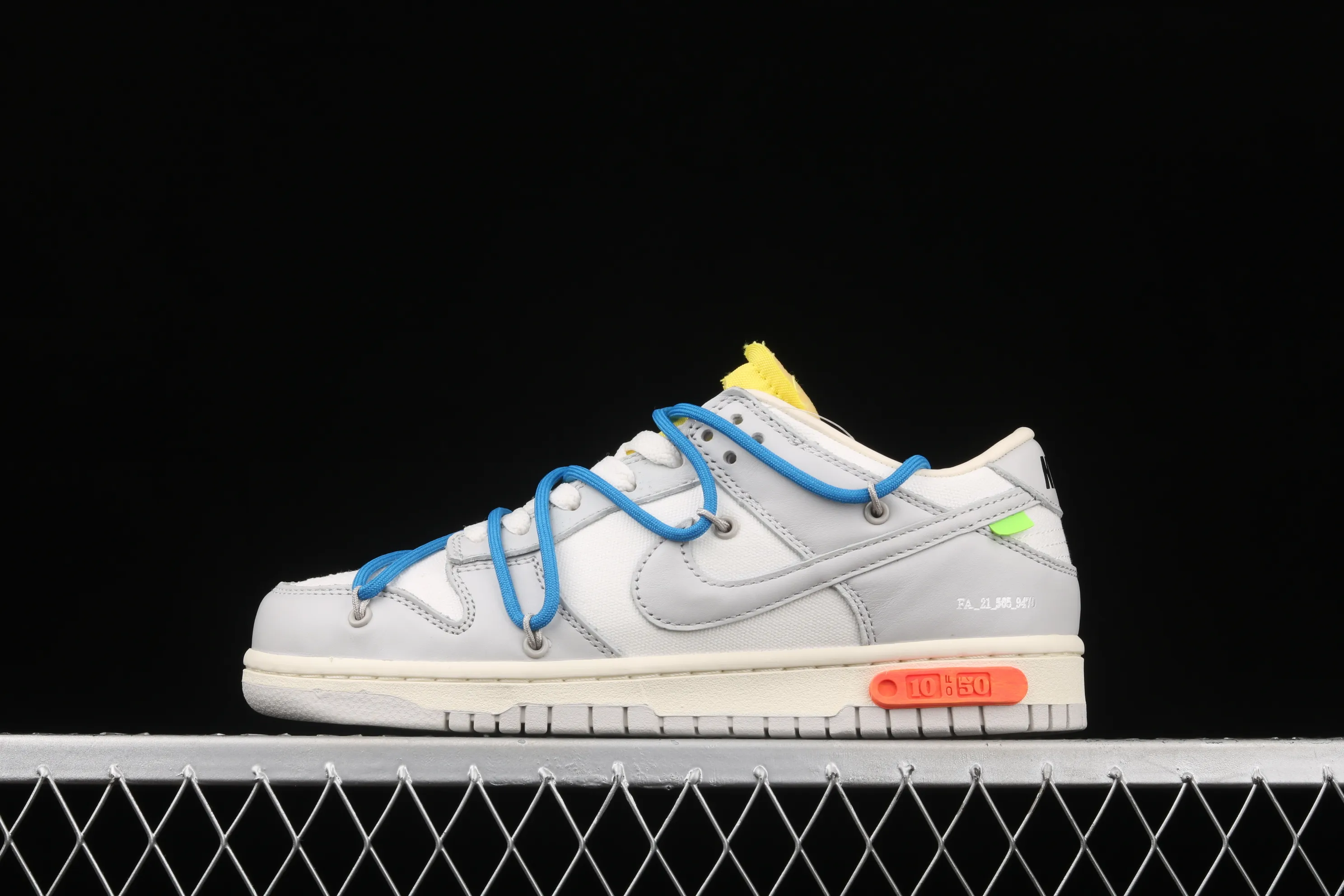All Categories Nk SB Dunk Series Nk SB Dunk Low low-top sneakers OF x Nk Dunk Low "03 of 50" OW white and gray casual sports skateboard shoes DM1602-112
